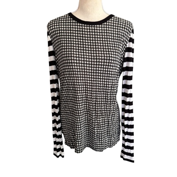 Michael Michael Kors Black & White Multipatterned Top - Picture 2 of 7